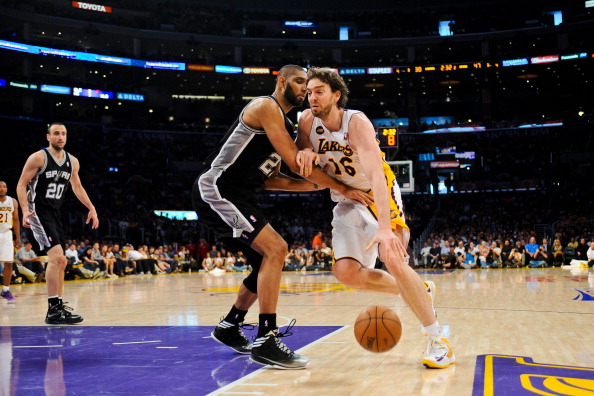 报趋负且波 报趋负且波